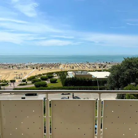 Flat With Wonderful Sea View-beahost דירה *